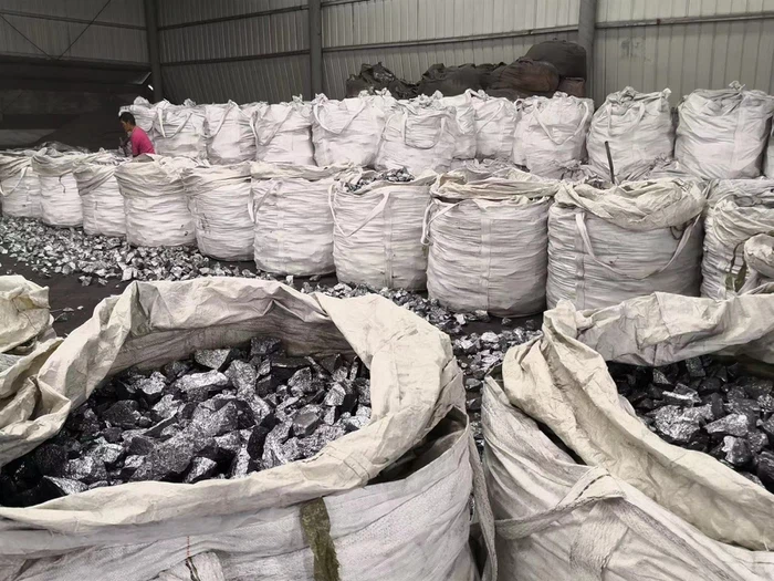 Silicon Metal Si more than 98.5 Silicon Metal Si more than 98.5